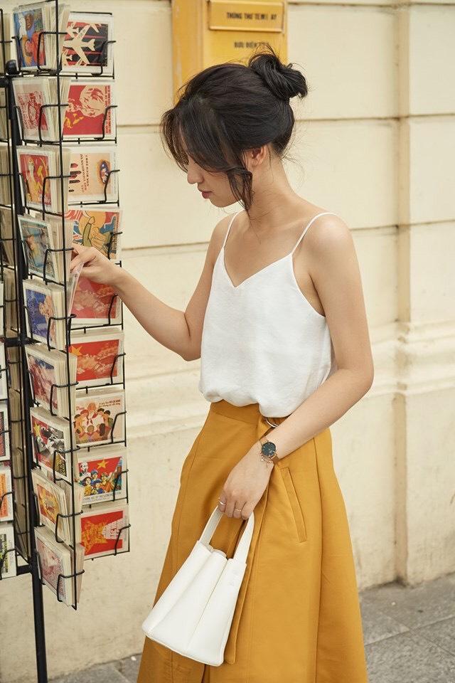 Áo lụa hai dây nữ, áo lụa, áo hai dây, áo hai dây cổ tim, áo cổ tim, áo kiểu cổ tim hai dây nhỏ thời trang nữ