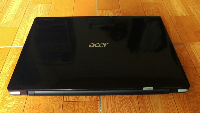 Laptop Acer giá tốt, chíp Intel I3, ram 4G, SSD 240G, Card màn hình rời, phù hợp học tập, giải trí và làm việc, tặng chuột không dây