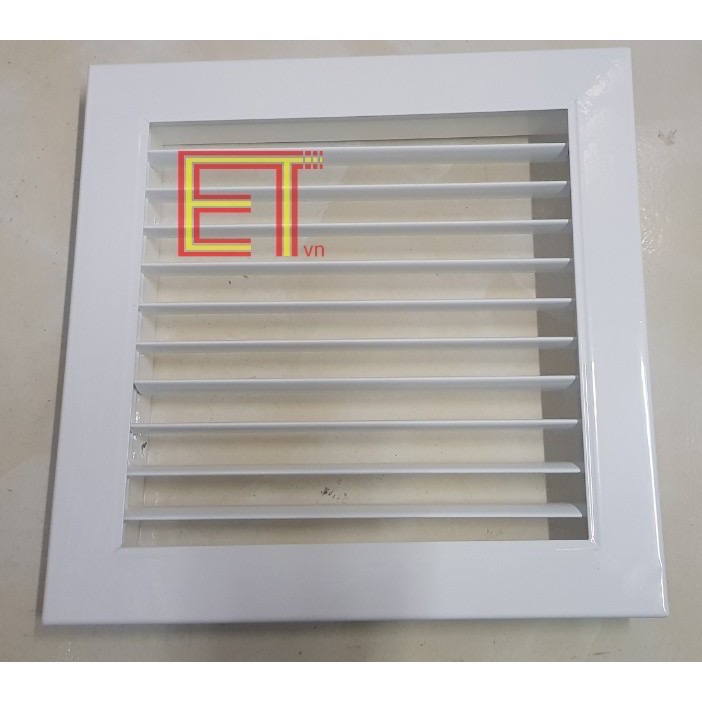Cửa gió nan thẳng cổ 300x300