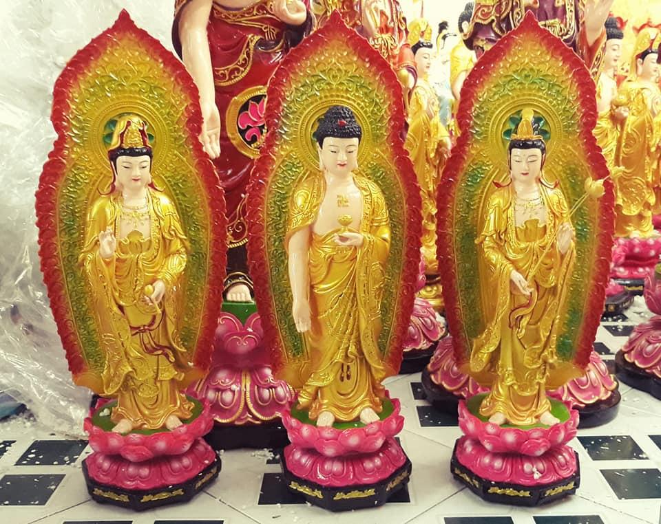 Bộ Tam Thánh đứng không gồm lá đề