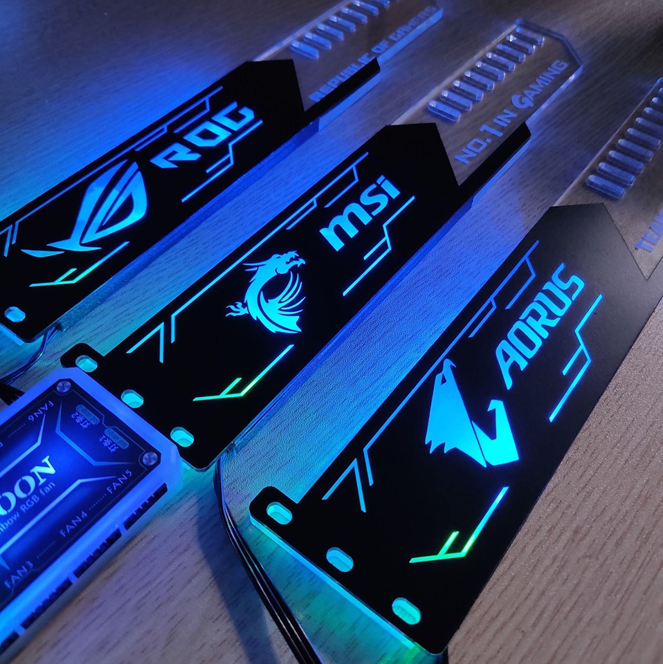 Giá đỡ VGA led RGB cắm hud Coolmoon