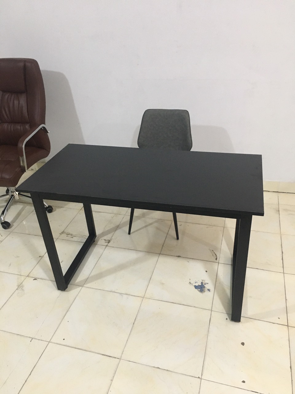 Bàn chân sắt chữ U