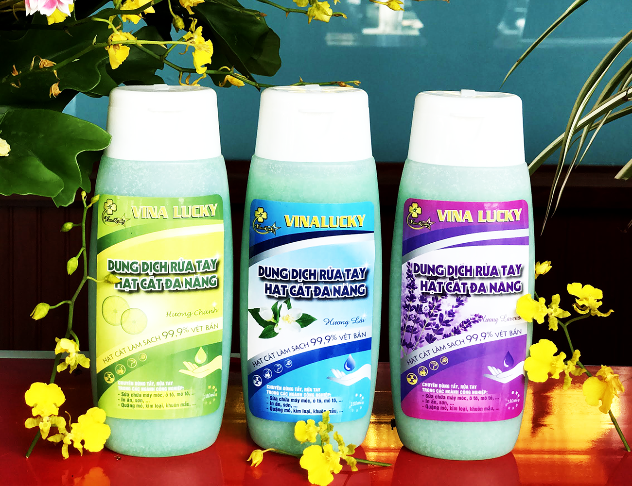 Dung dịch rửa tay hạt cát đa năng VinaLucky 180ml
