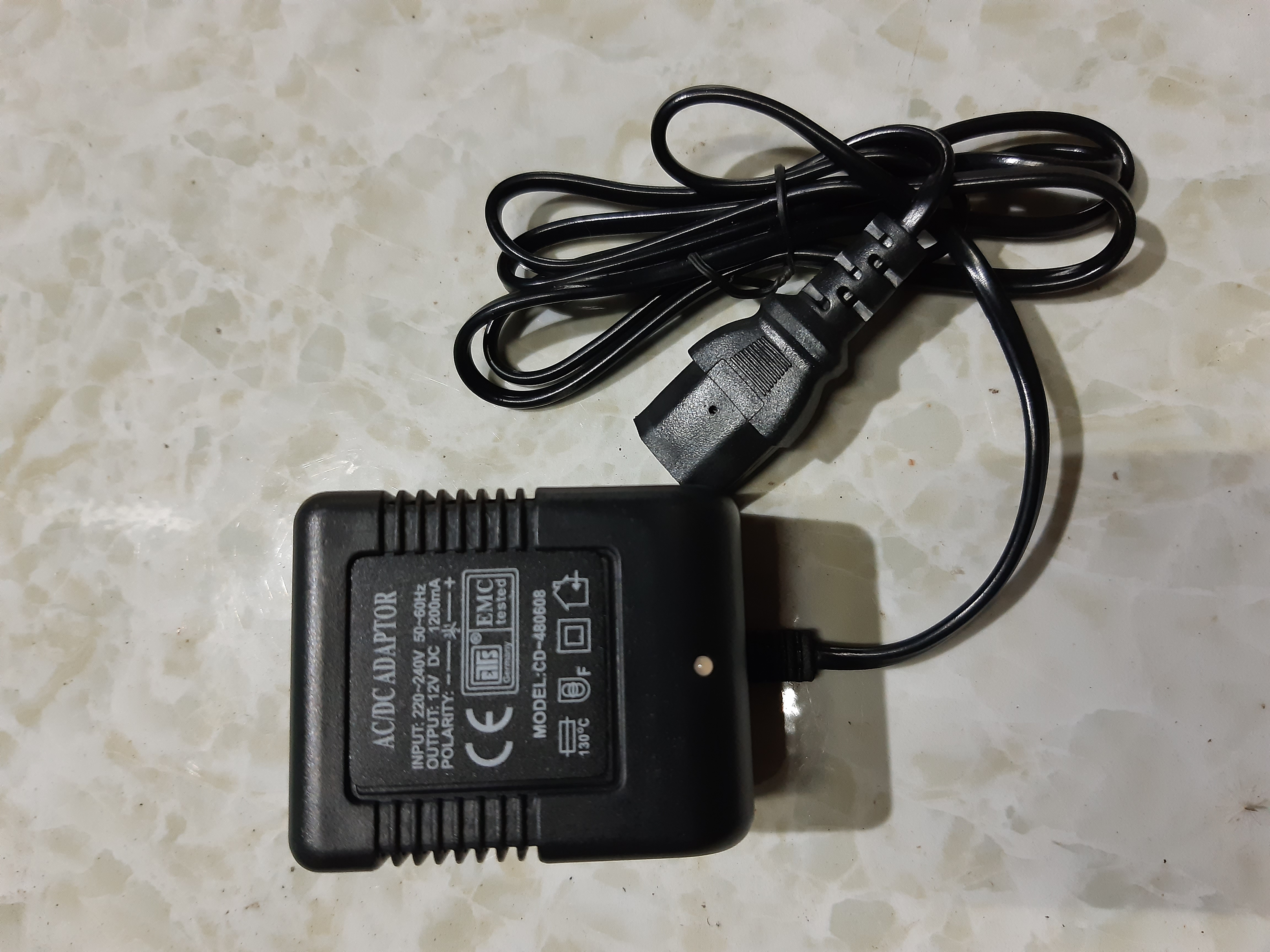 Sặc Bình Phun Thuốc Trừ Sâu 12V