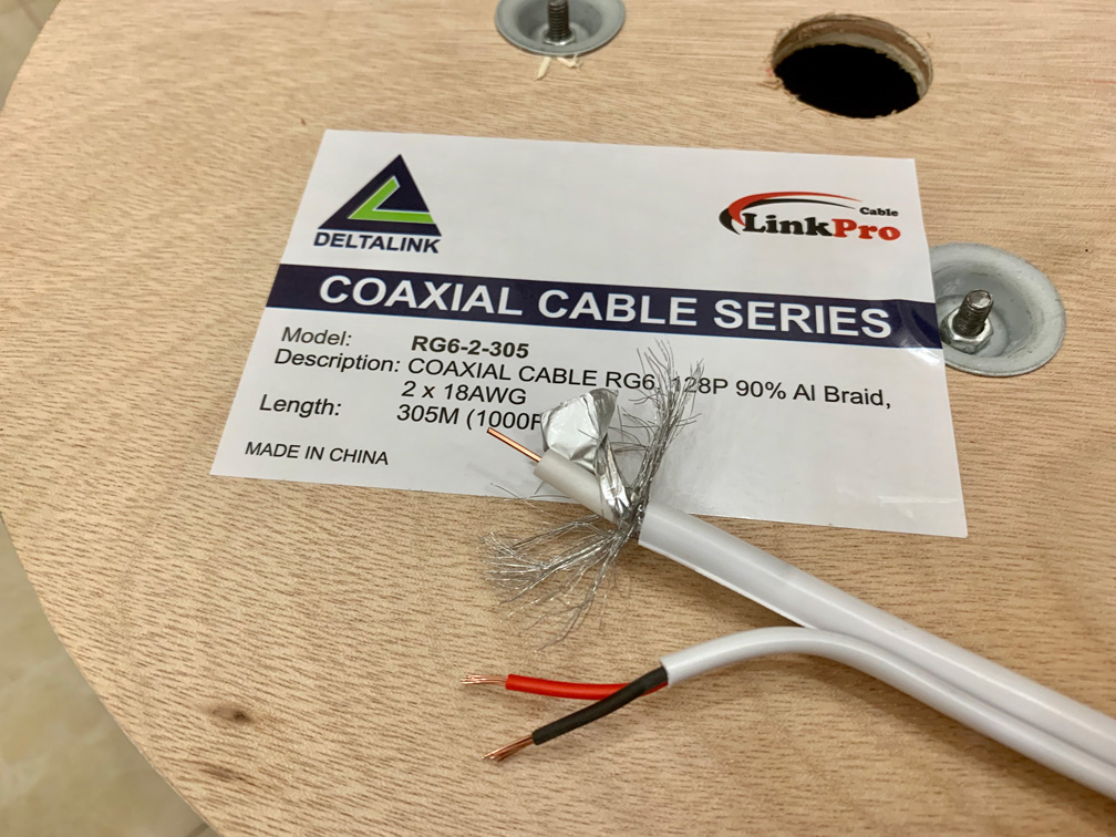 Cáp đồng trục liền nguồn DELTALINK LinkPro Cable 50 Mét