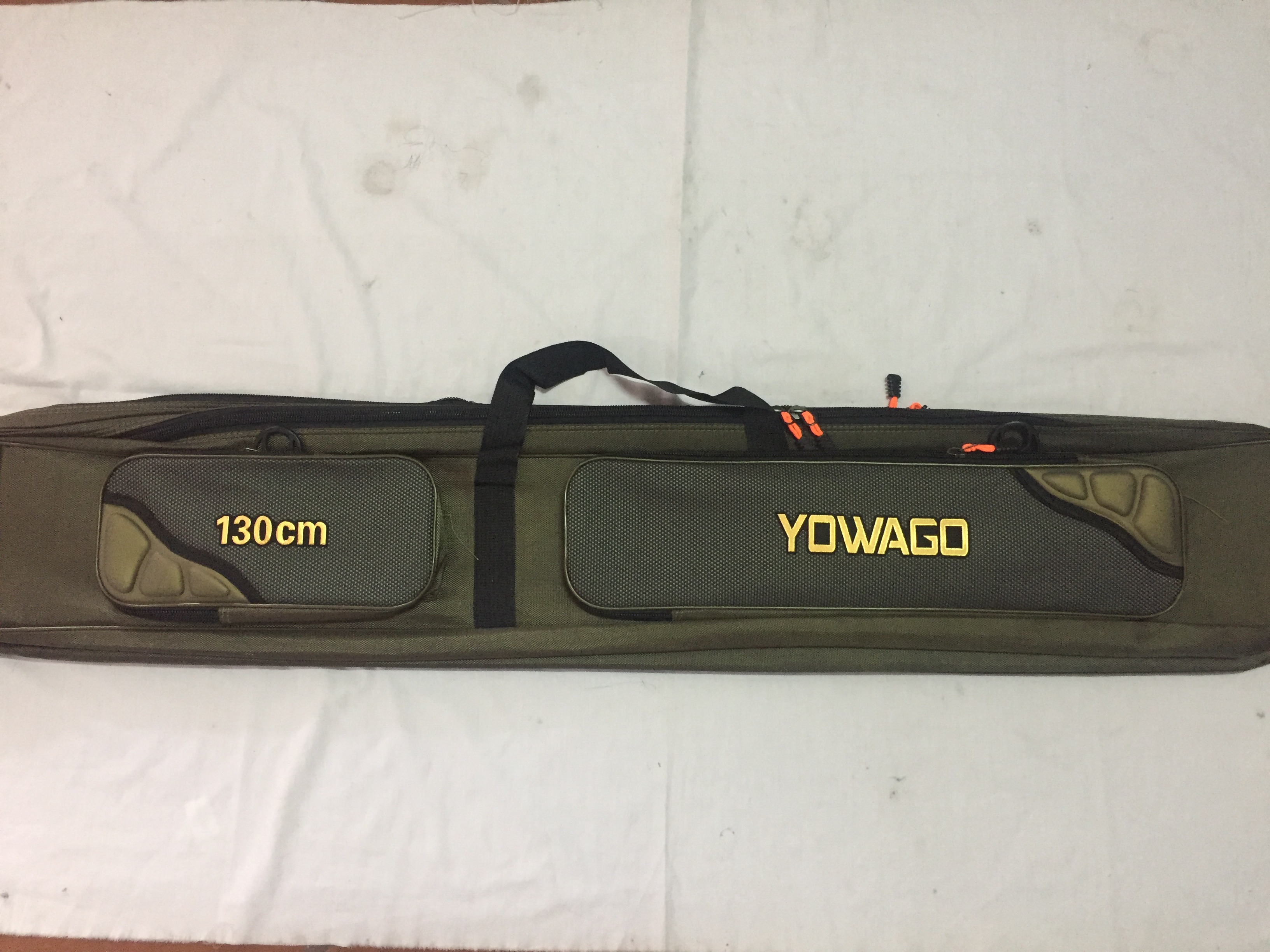 Túi đựng đồ câu cá của hãng YOWAGO dài 1,3m rộng 23cm,có 3 ngăn chính, 3 ngăn phụ chất liệu vải thô cứng , bền đẹp chống thấm nước.
