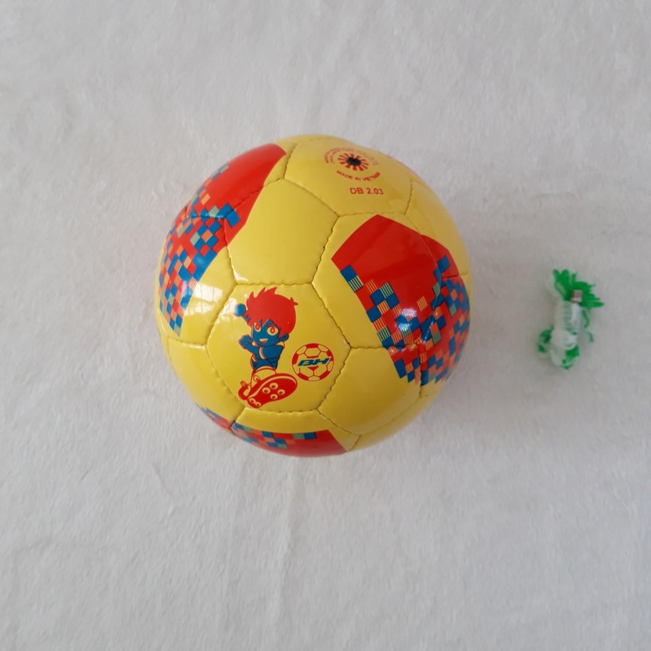 QUẢ BÓNG ĐÁ KHÂU TAY SỐ 2 HOA WORLD CUP (TẶNG TÚI LƯỚI+KIM BƠM)