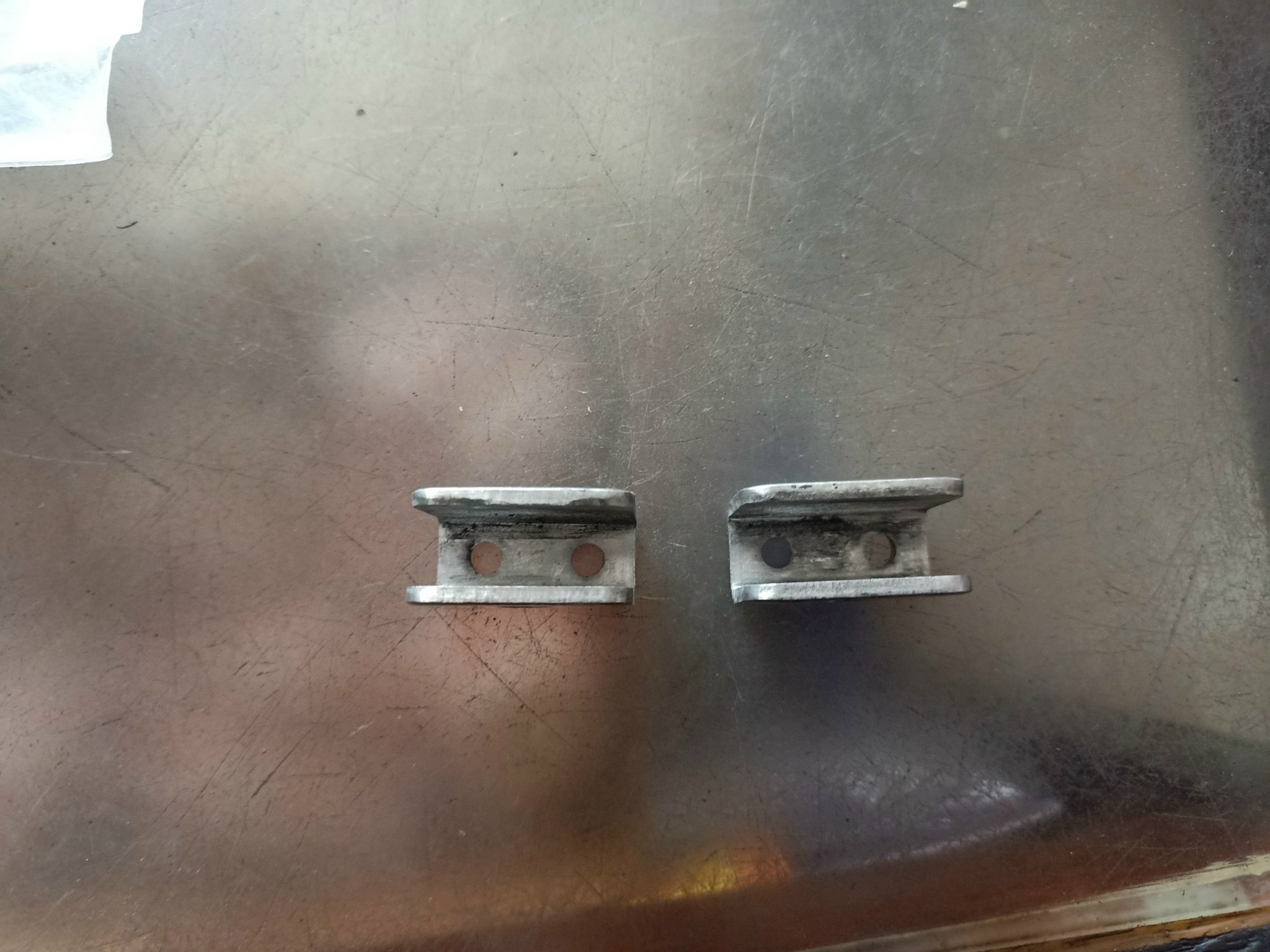 BÁT ĐỠ KÍNH INOX (DÙNG CHO KÍNH 8L & 10L)