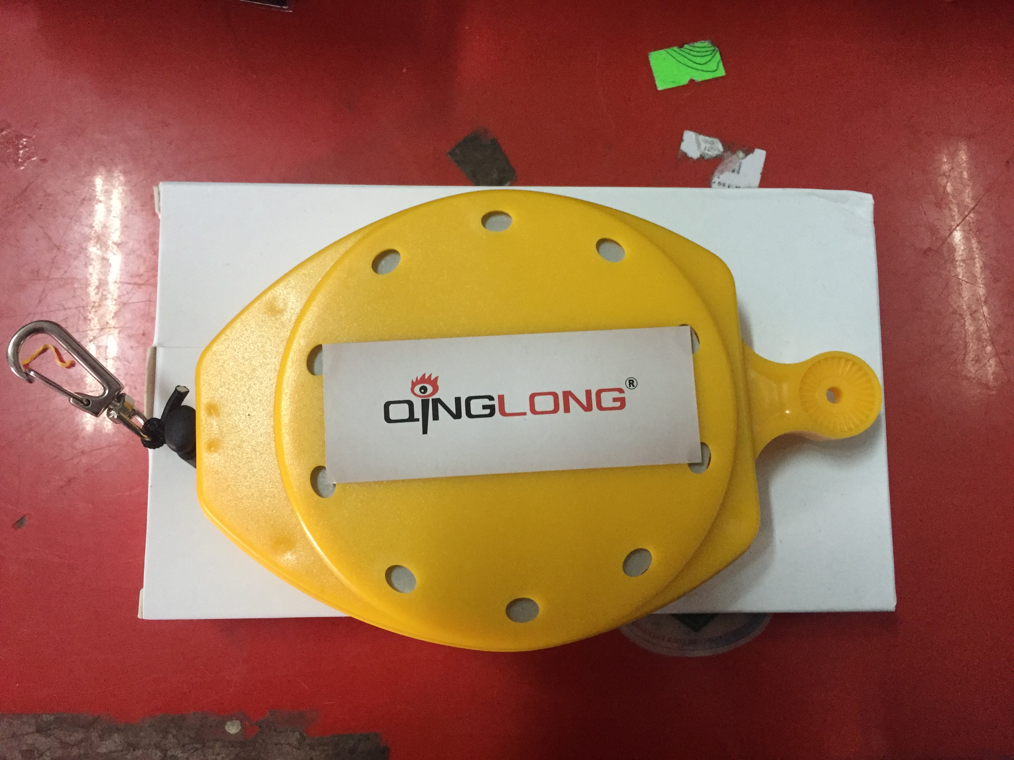 Dây bảo hiểm tự động của hãng qinglong, dây dùng trong câu đơn câu đài rất tiện lợi