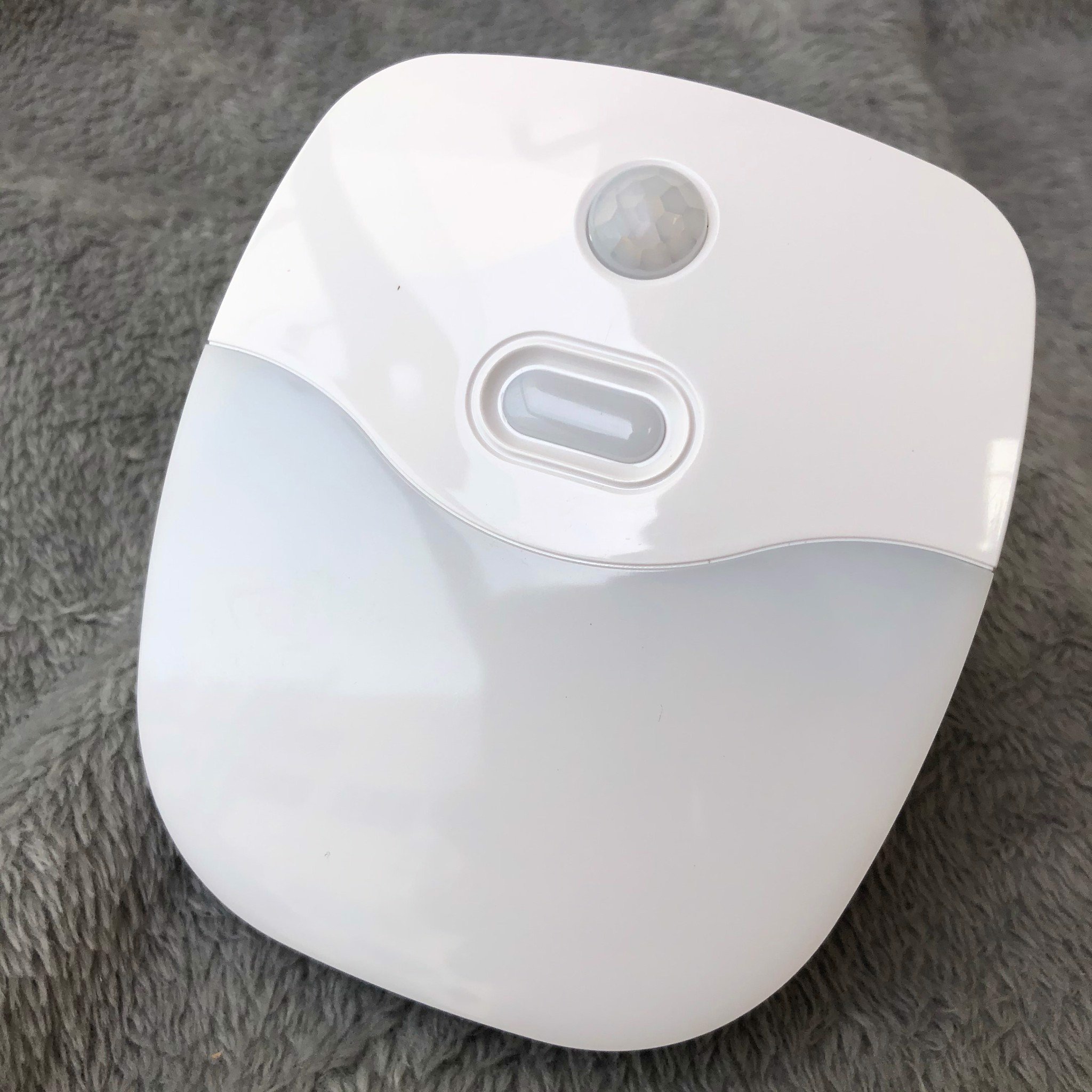 Đèn ngủ cảm biến LED Điện Quang LNL06 ( Cảm biến quang và chuyển động, ánh sáng vàng )