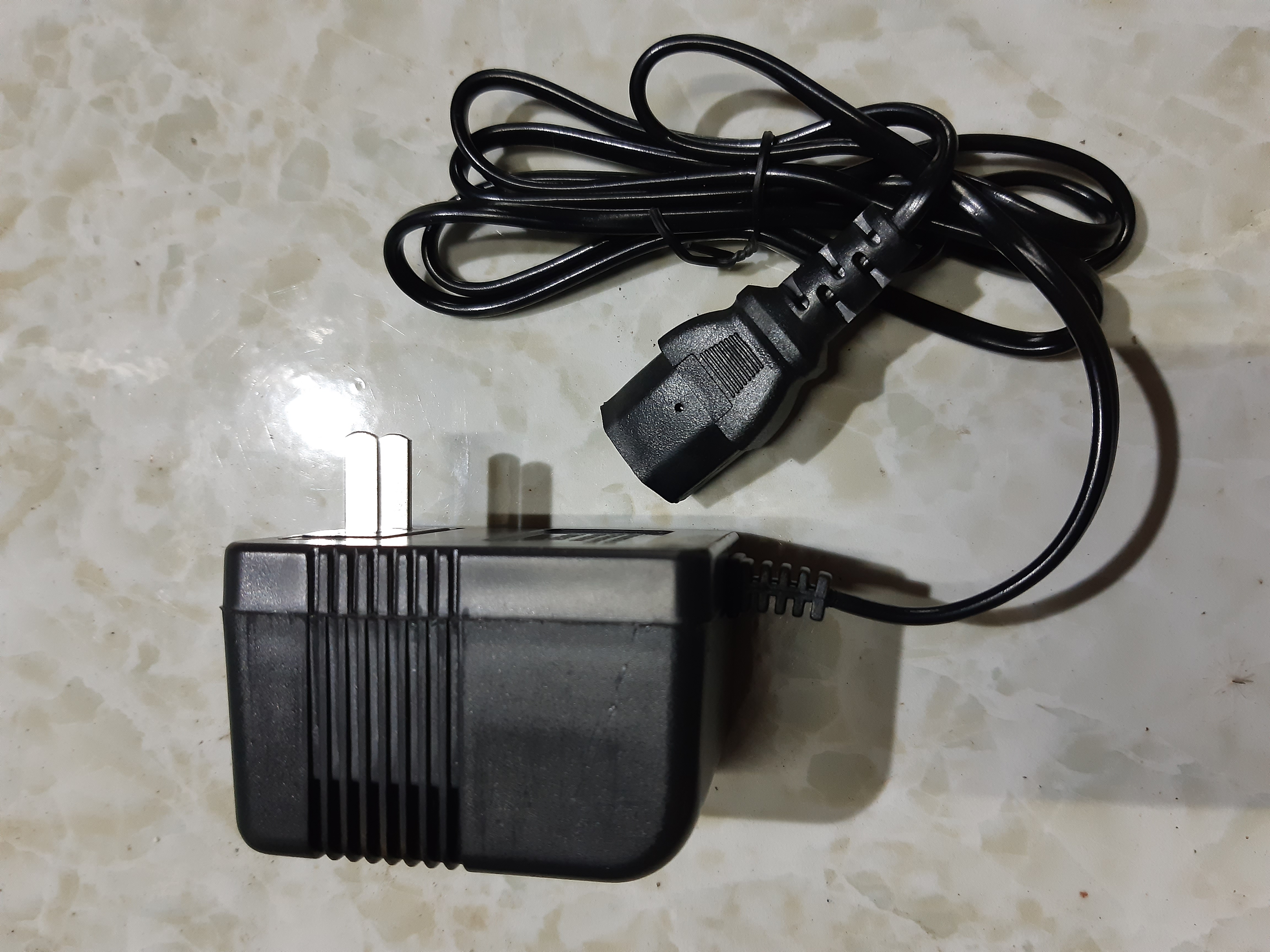 Sặc Bình Phun Thuốc Trừ Sâu 12V