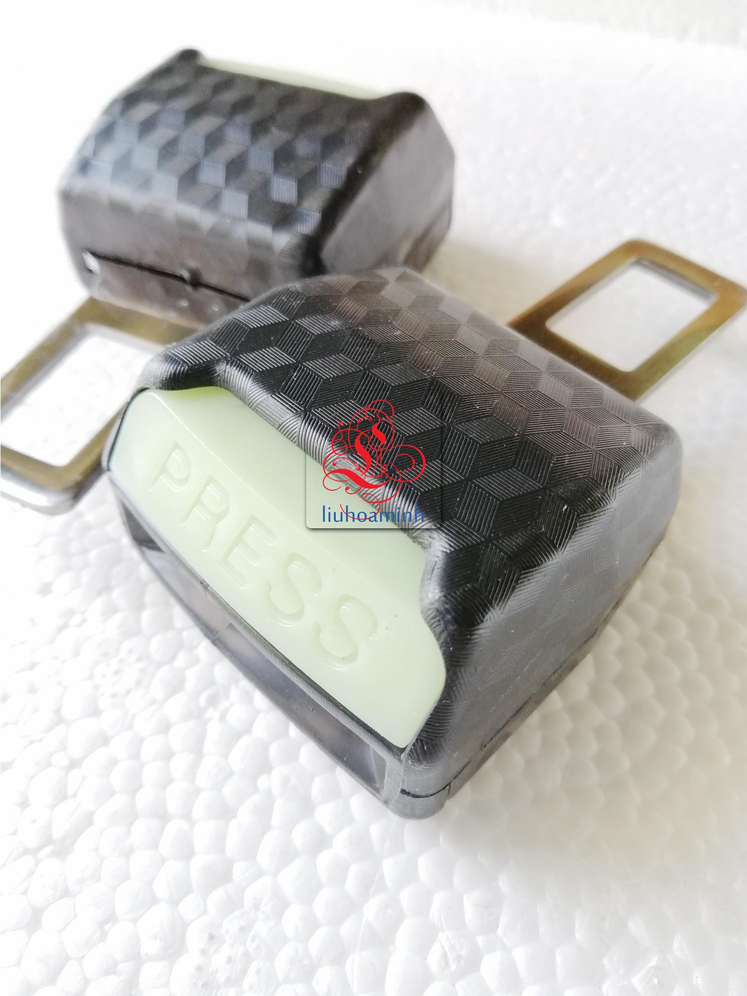 Chốt cài dây an toàn tự động (giao màu ngẫu nhiên)