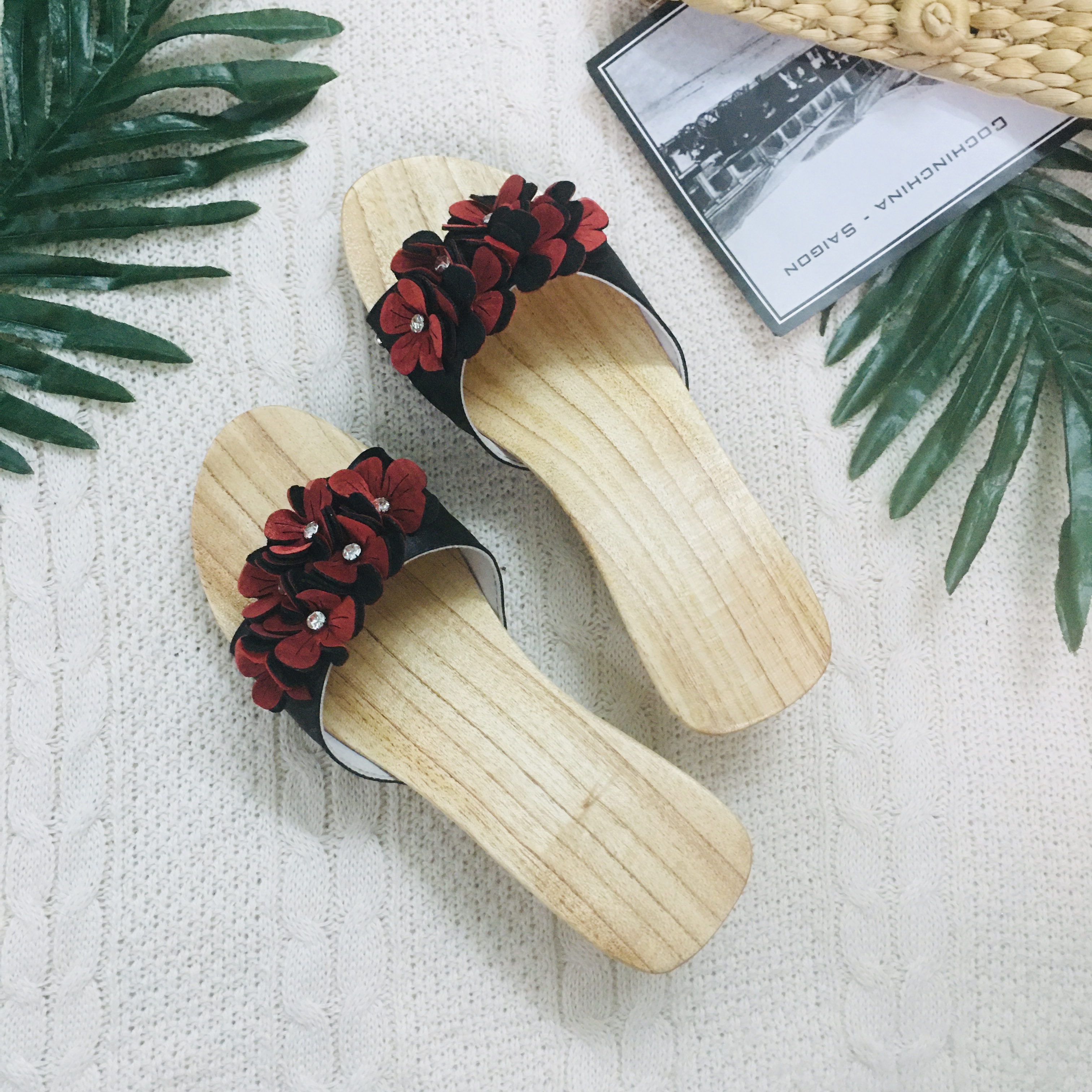 [HCM]GUỐC GỖ GUỐC MỘC QUAI HOA ĐỎ ĐEN CAO 5CM