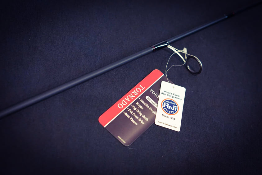 CẦN CÂU LURE MÁY ĐỨNG DAIWA TORNADO