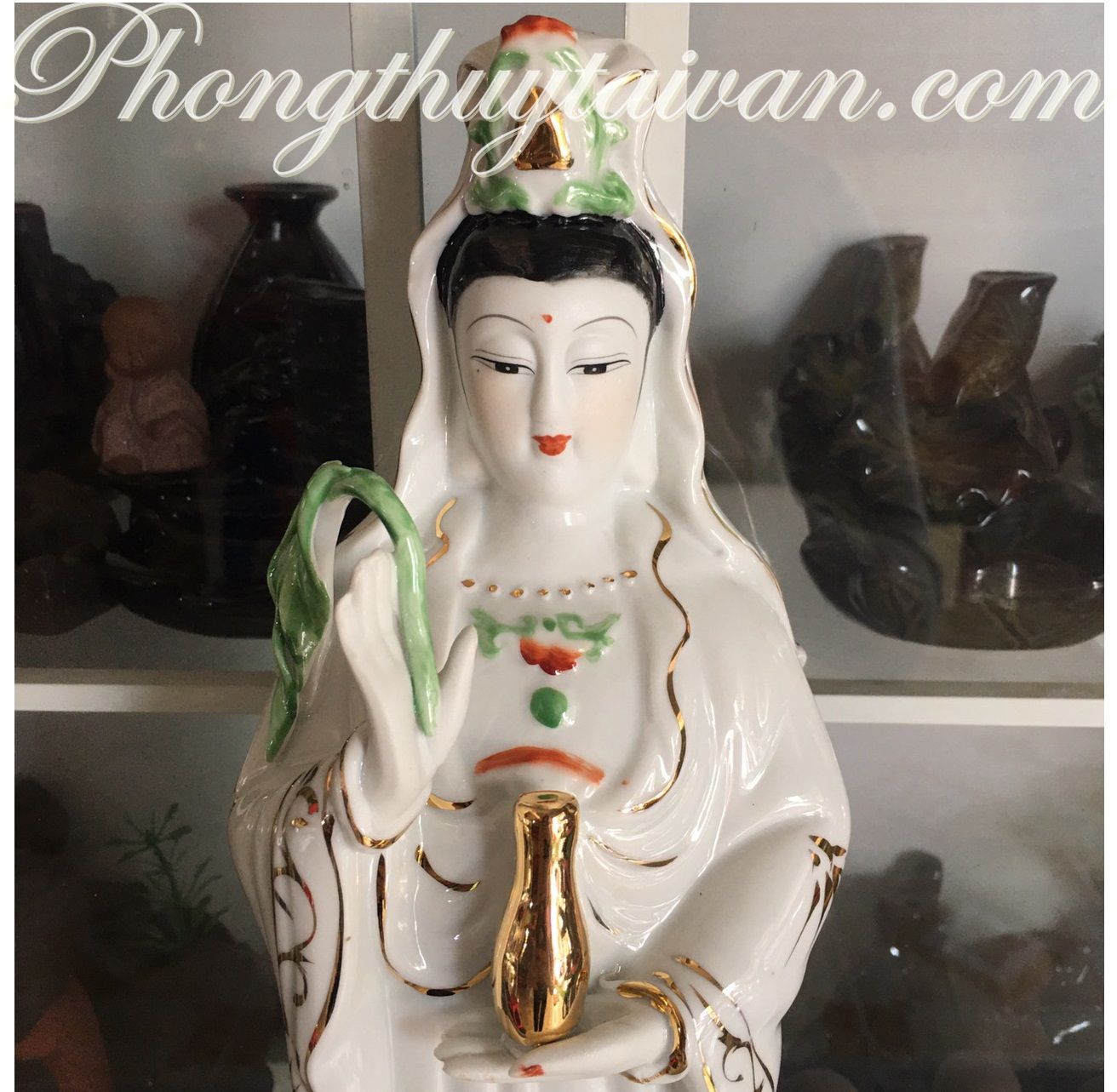 Phật Quan Âm Đứng Tòa Sen