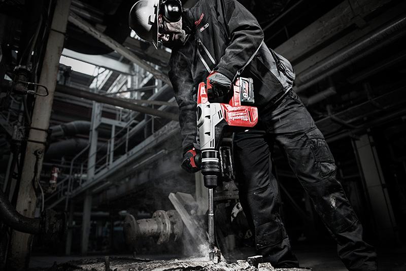 MÁY KHOAN BÚA MILWAUKEE M18 CHM-902C (full pin sạc)