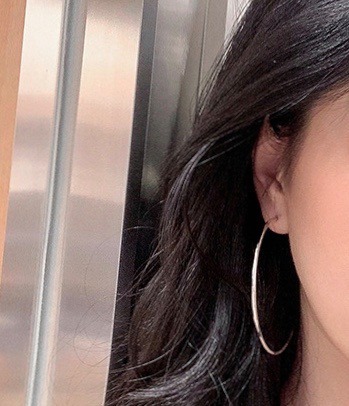 Khoen tròn hoop earrings 6cm chuôi bạc s925 (màu vàng & bạc)