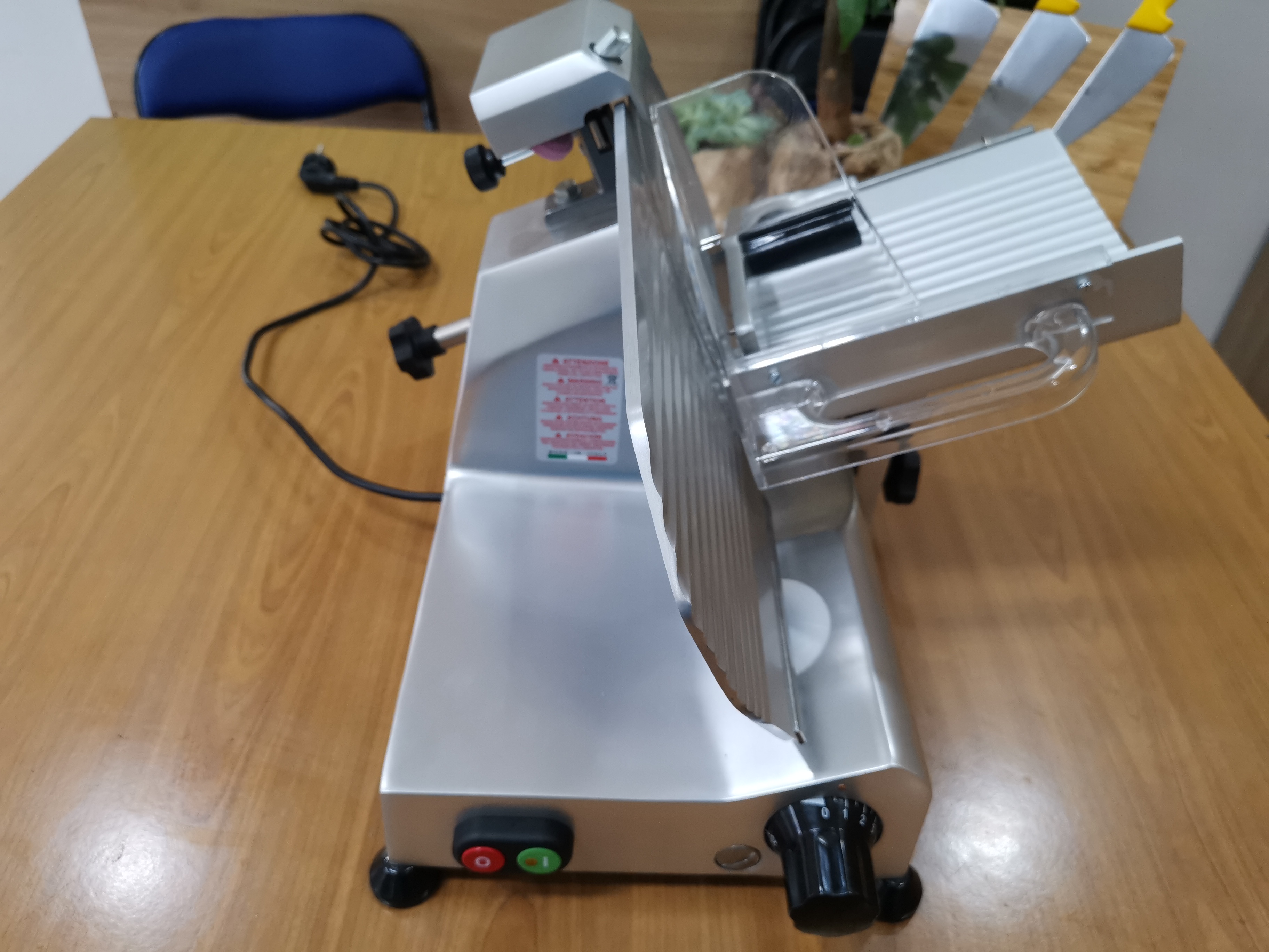 Máy thái thịt lát SAP AF220AEX (Made in Italy)