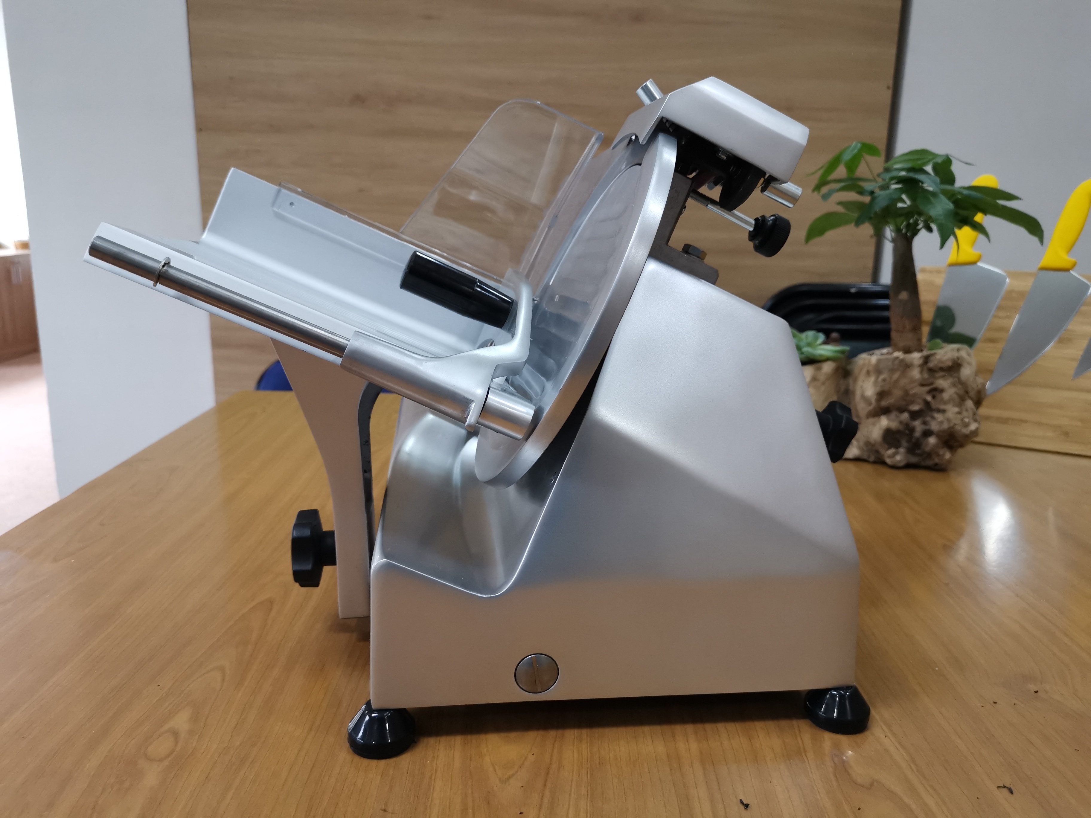 Máy thái thịt lát SAP AF220AEX (Made in Italy)