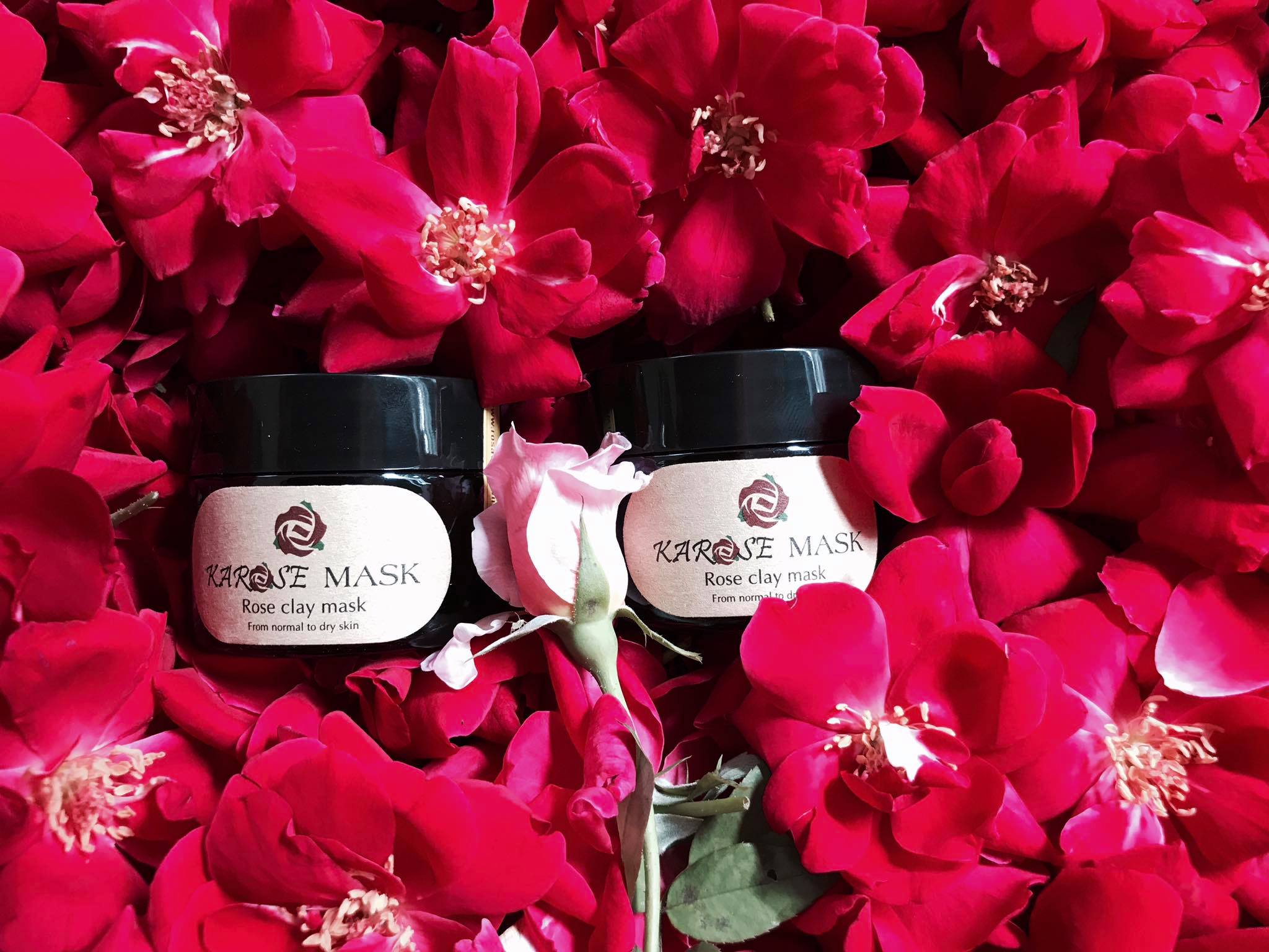 Mặt nạ hoa hồng Karose Mask