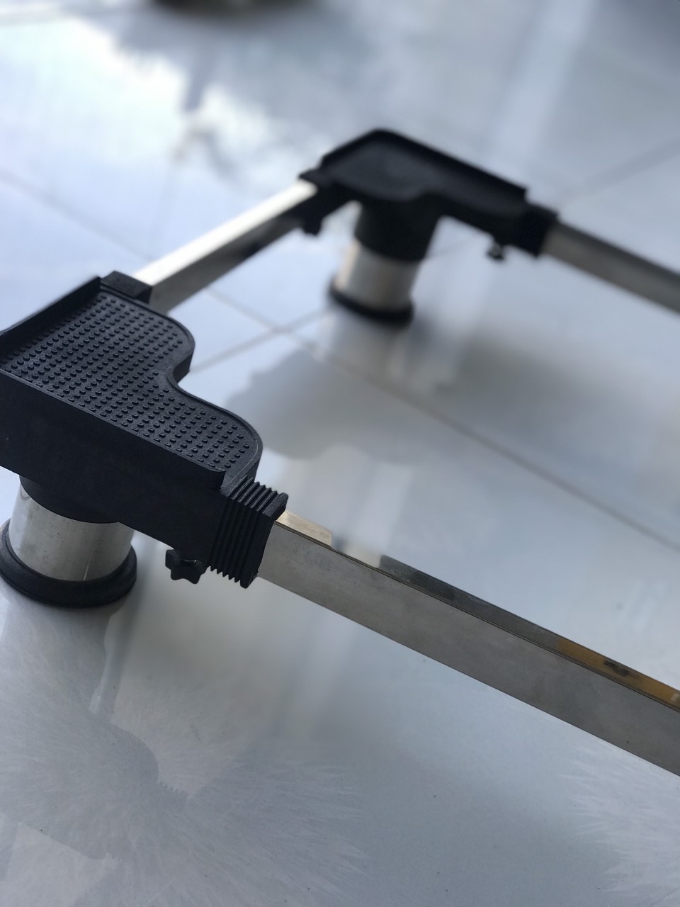 Chân kê mát giặt- INOX dày dặn chắc chắn