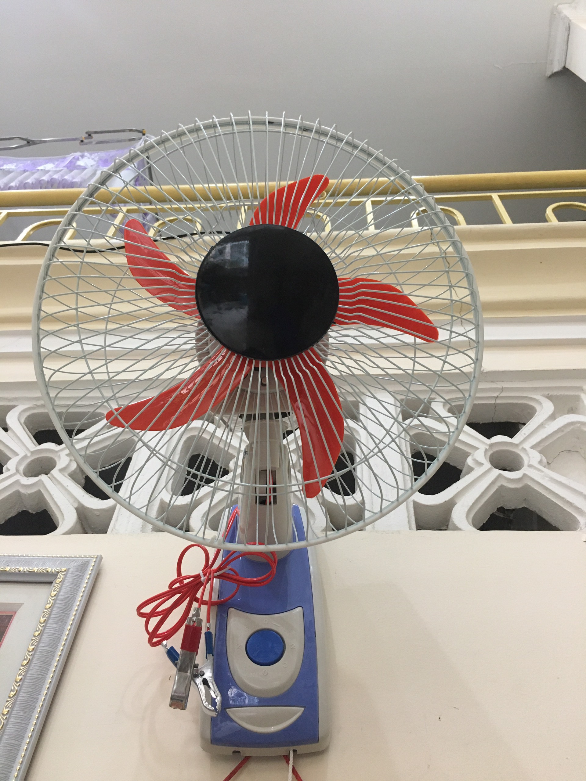 [HCM]quạt treo tường 12v