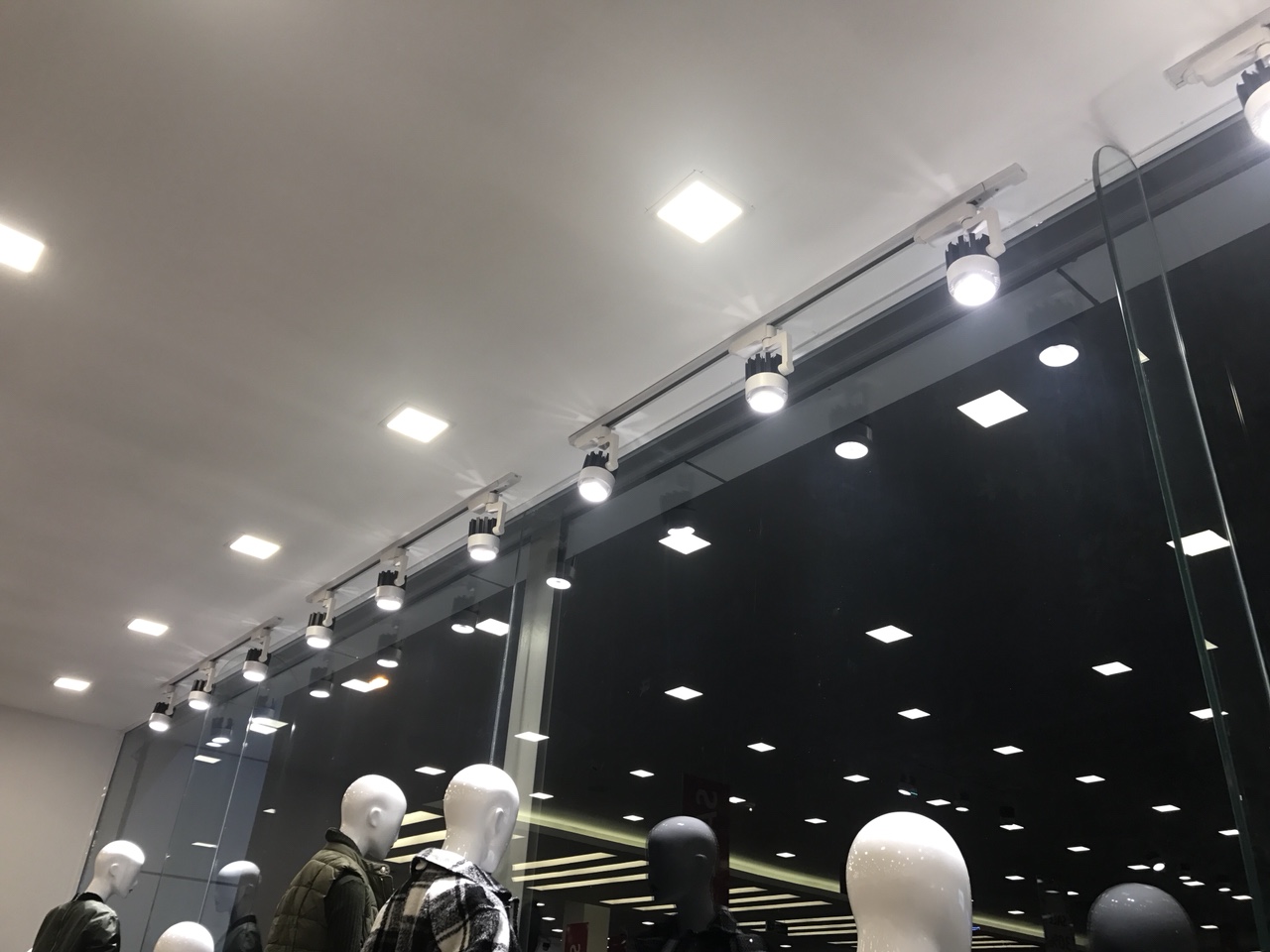GIÁ HỦY DIỆT - Đèn rọi ray COB 20w - 30w