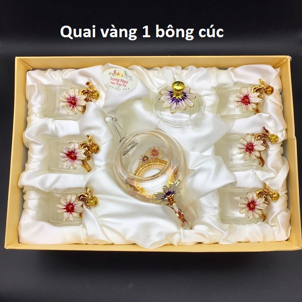 Hộp quà bộ ấm chén thủy tinh enamel HOA CÚC ( QUAI VÀNG)- SONG NGƯ HOA THẢO TRÀ