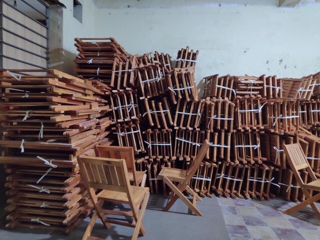 Bàn, ghế gấp trà chanh nhỏ