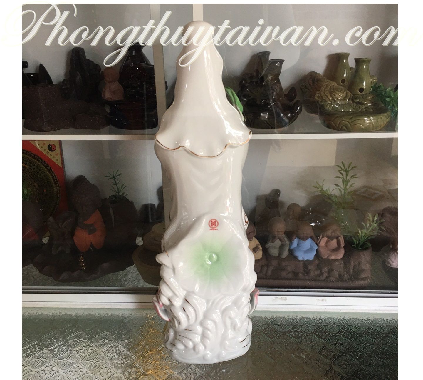 Phật Quan Âm Đứng Tòa Sen