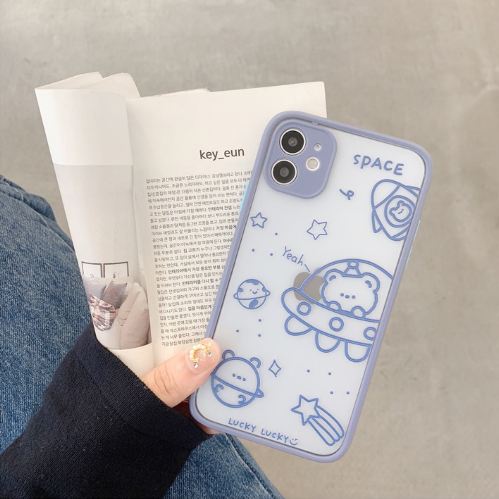 Ốp Lưng Nhám Chống Sock Va Đập Bảo Vệ Camera Space Lucky