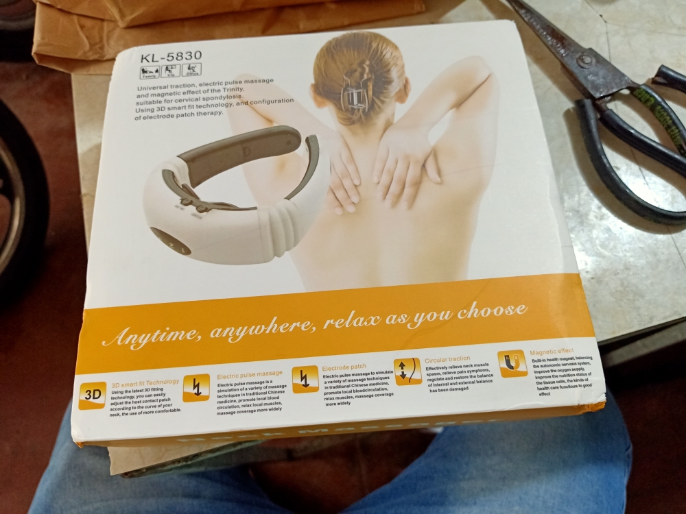 Máy maxa cổ vai gáy thông minh
