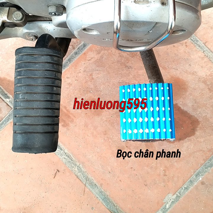 Bọc chân phanh xe máy