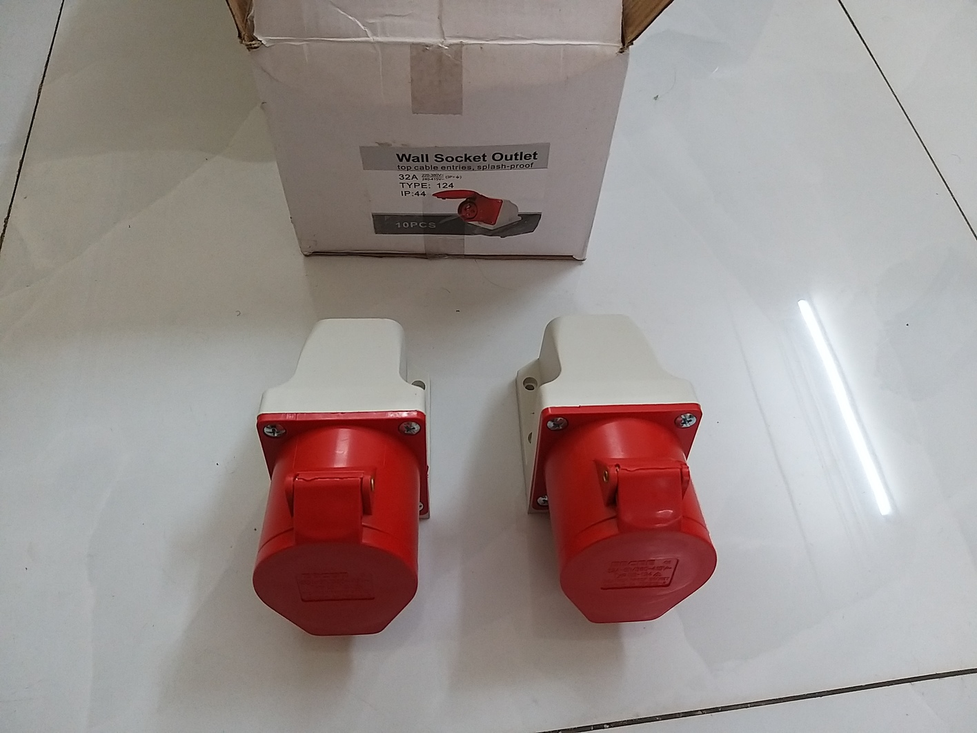 Ổ cắm điện công nghiệp 3 pha 4 chấu (có hóa đơn VAT)