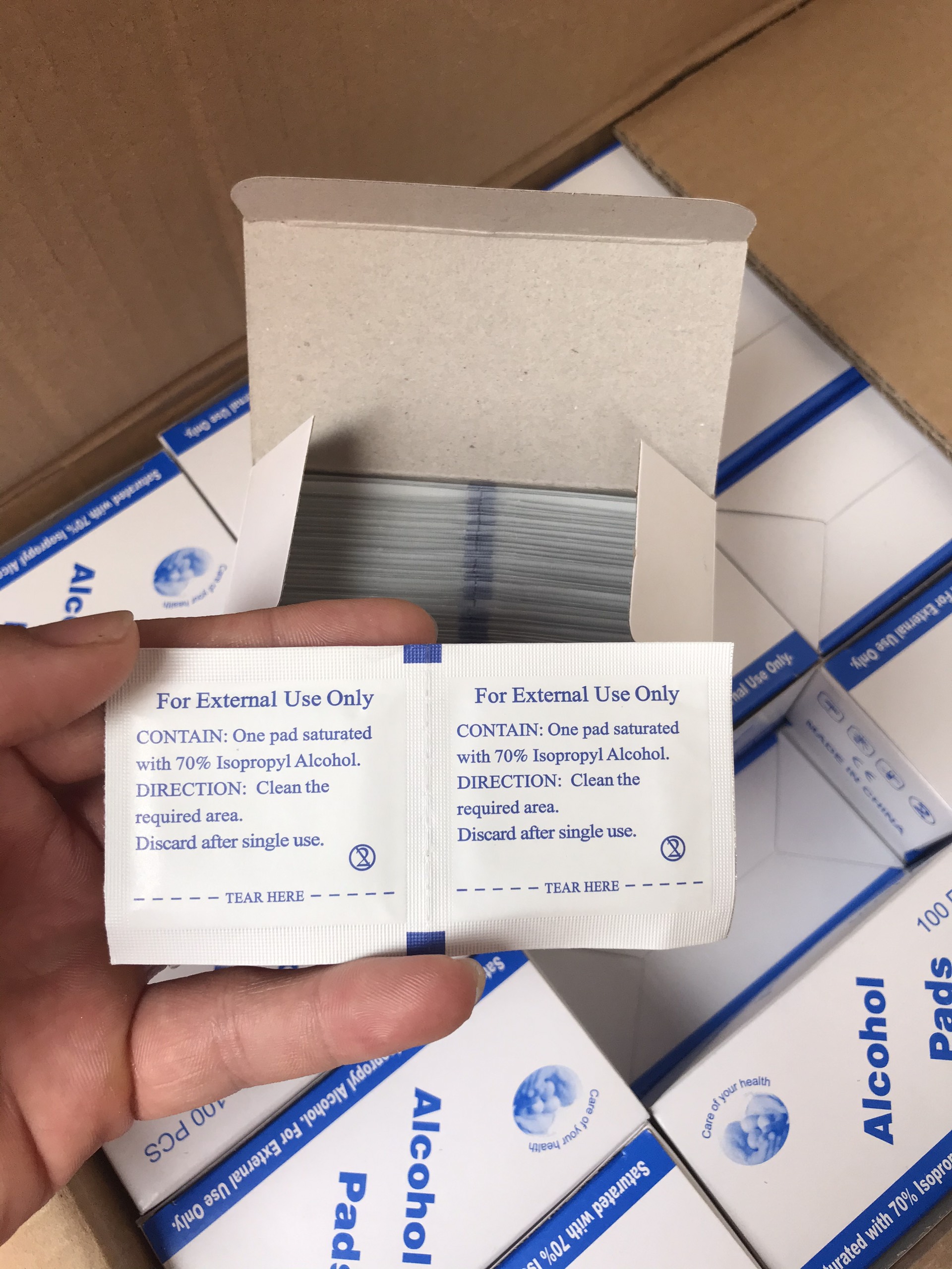GẠC TẨM CỒN Y TẾ TIỆT TRÙNG (ALCOHOL PADS)