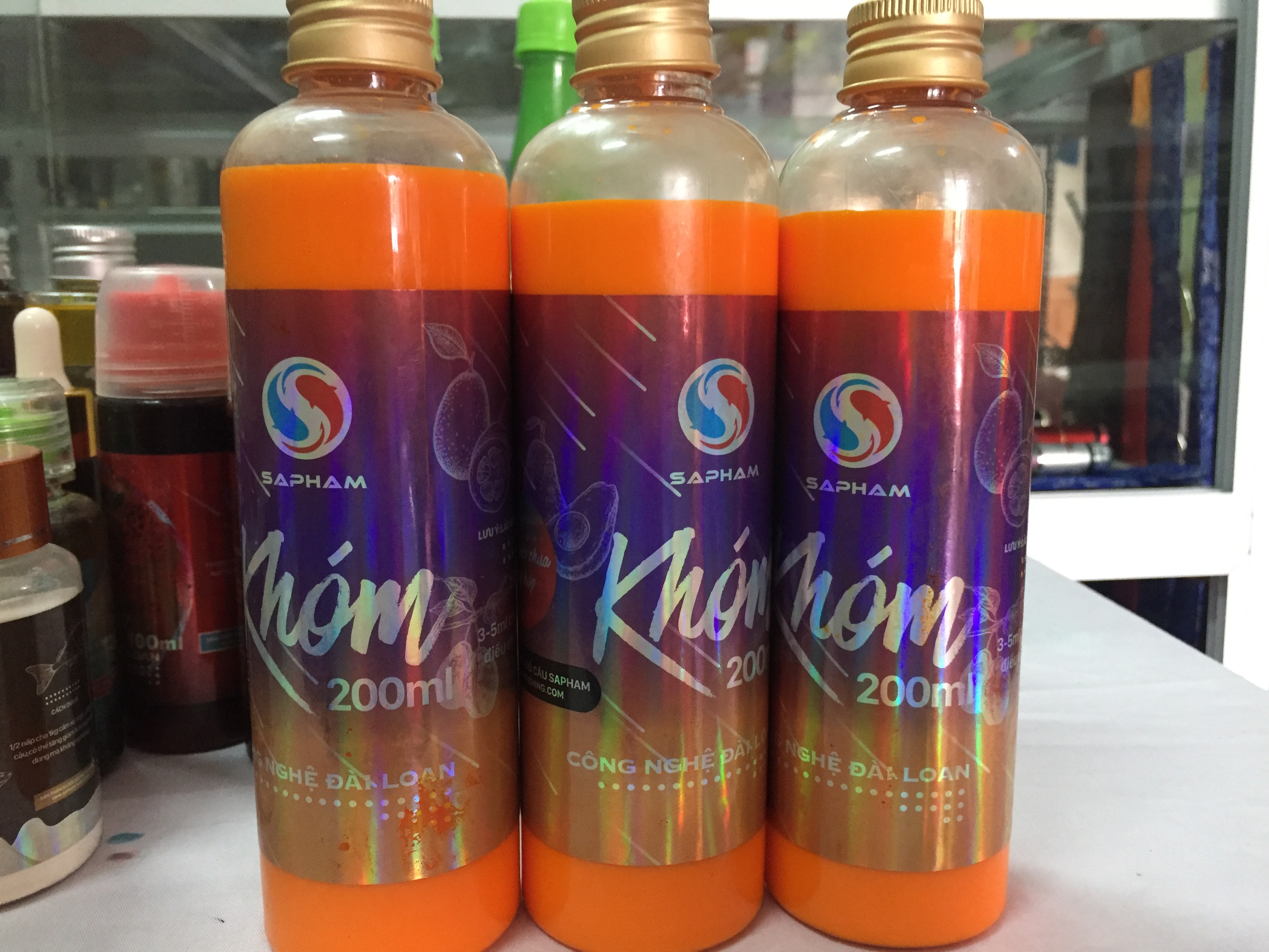 Mồi khóm câu cá hoa quả chua tổng hợp của hãng mồi câu sapham chuyên dùng để câu tất cả các loại cá nước ngọt... rất nhạy và hiệu quả