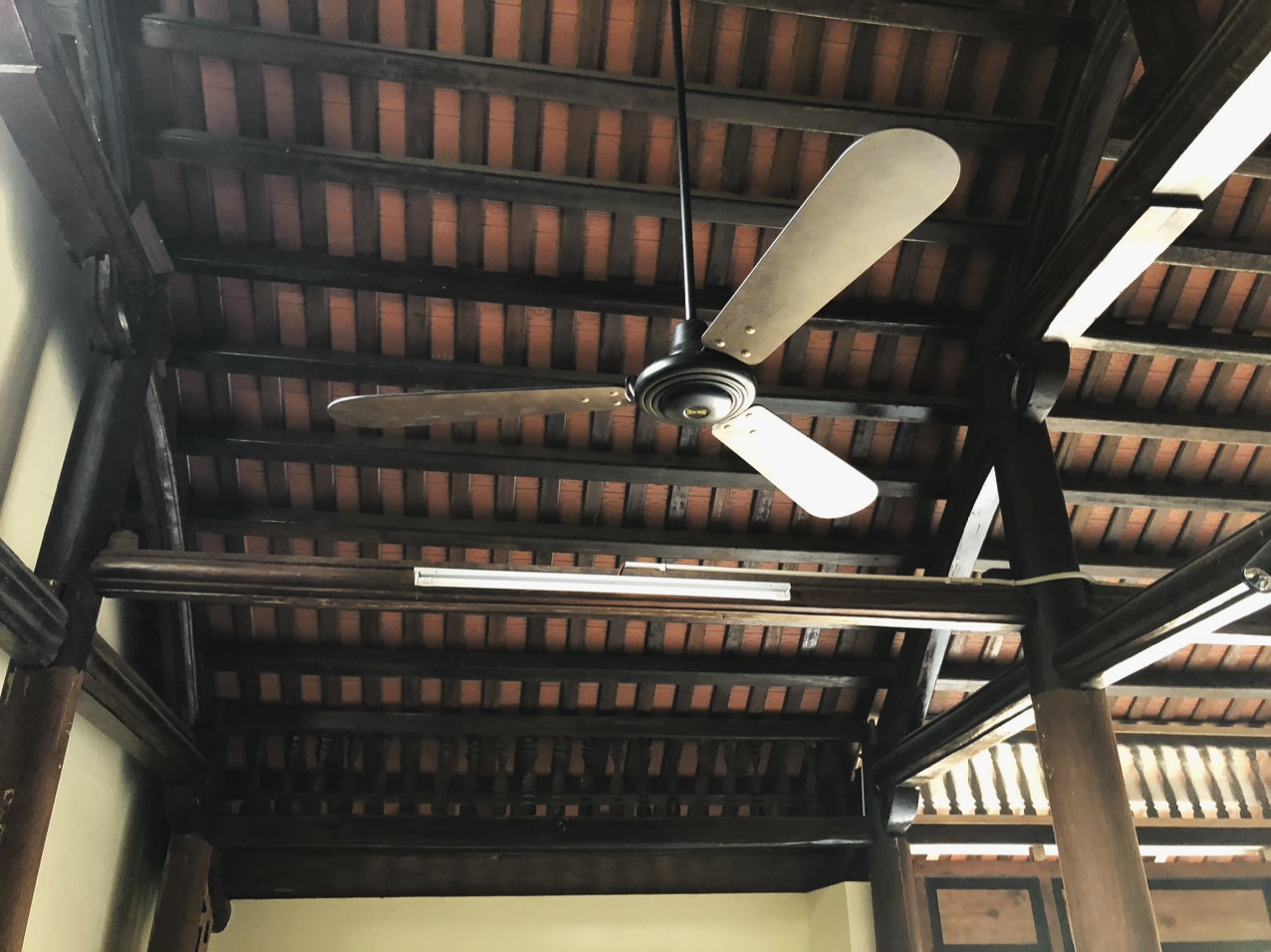 QUẠT TRẦN CÁNH GỖ KIM THUẬN PHONG CG206 (Hàng chính hãng)