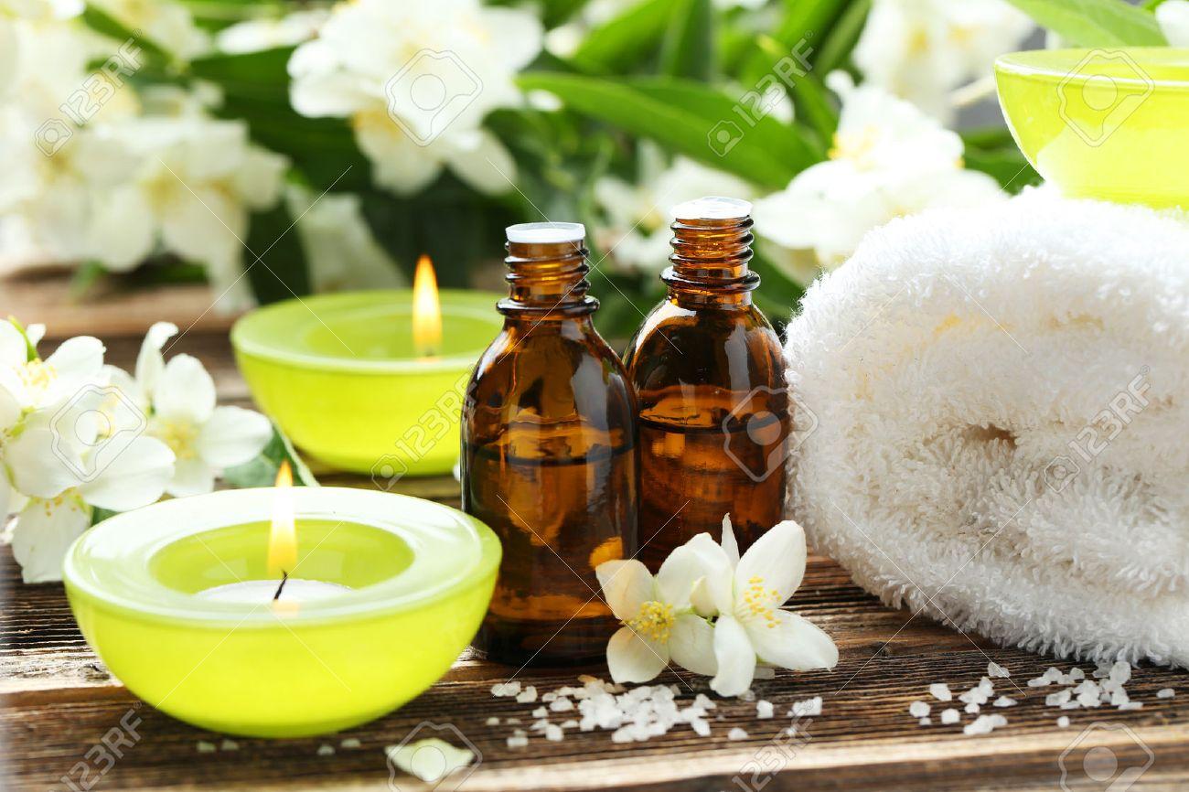 Tinh dầu hoa nhài cao cấp lọ 10ml.