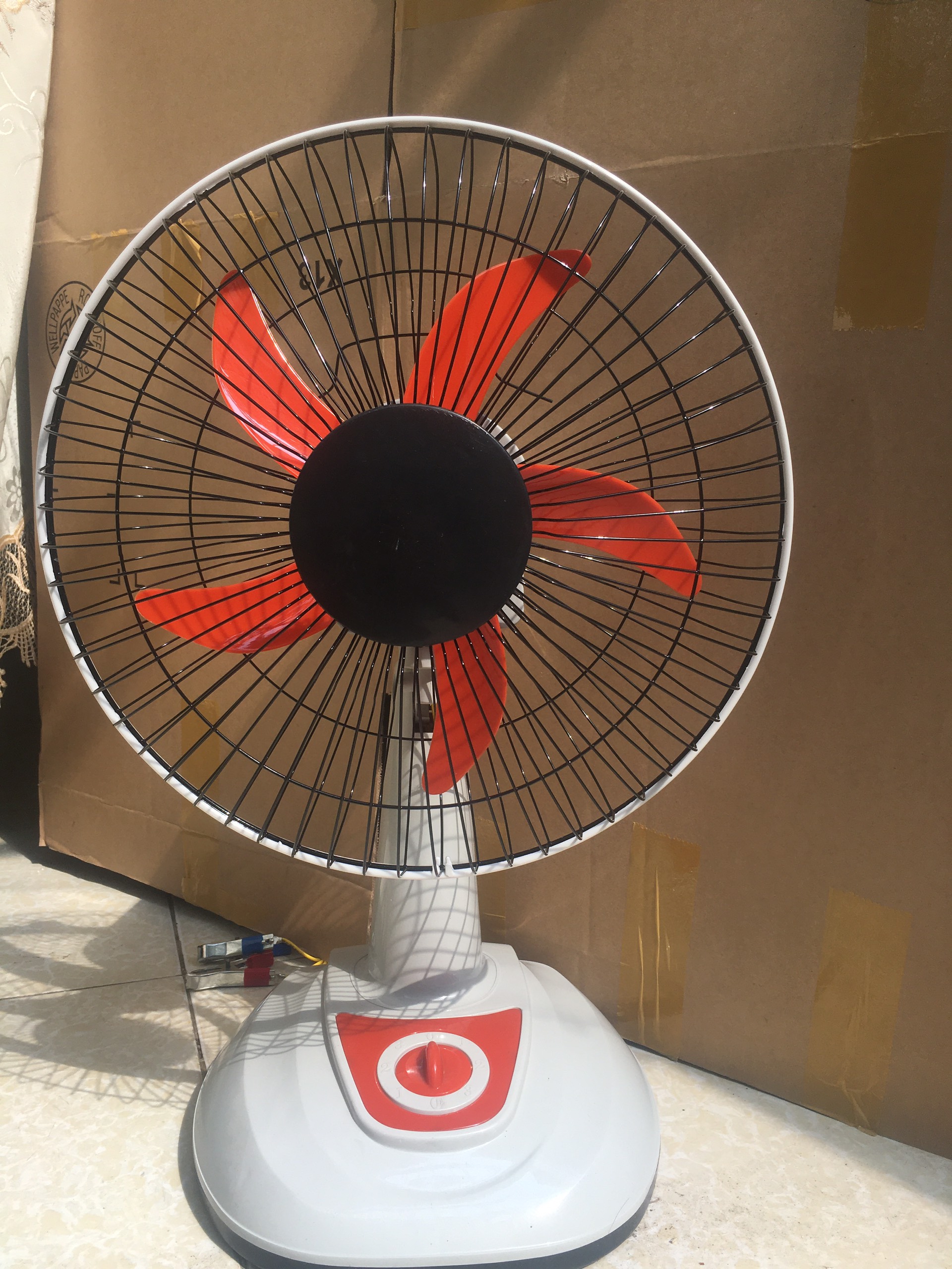 [HCM]quạt bàn 12v 5 cánh