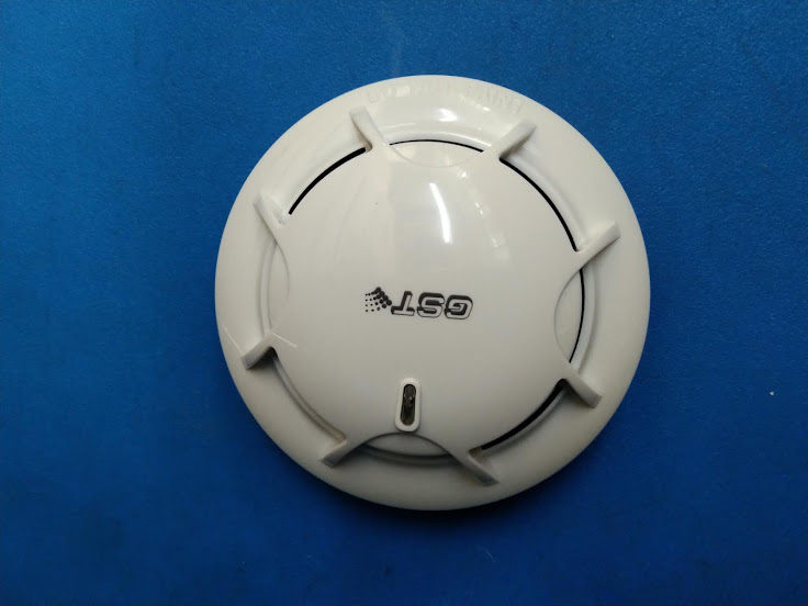 [ HCM ] Đầu báo khói quang thông thường GST DC-9102E - CẢNH BÁO KHÓI KHI CÓ SỰ CỐ NHANH CHÓNG, CHÍNH XÁC
