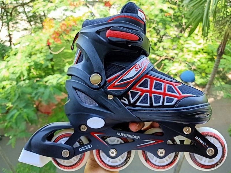 Phân phối Giày Patin SUPER RIDER Phát Sáng 4 Bánh