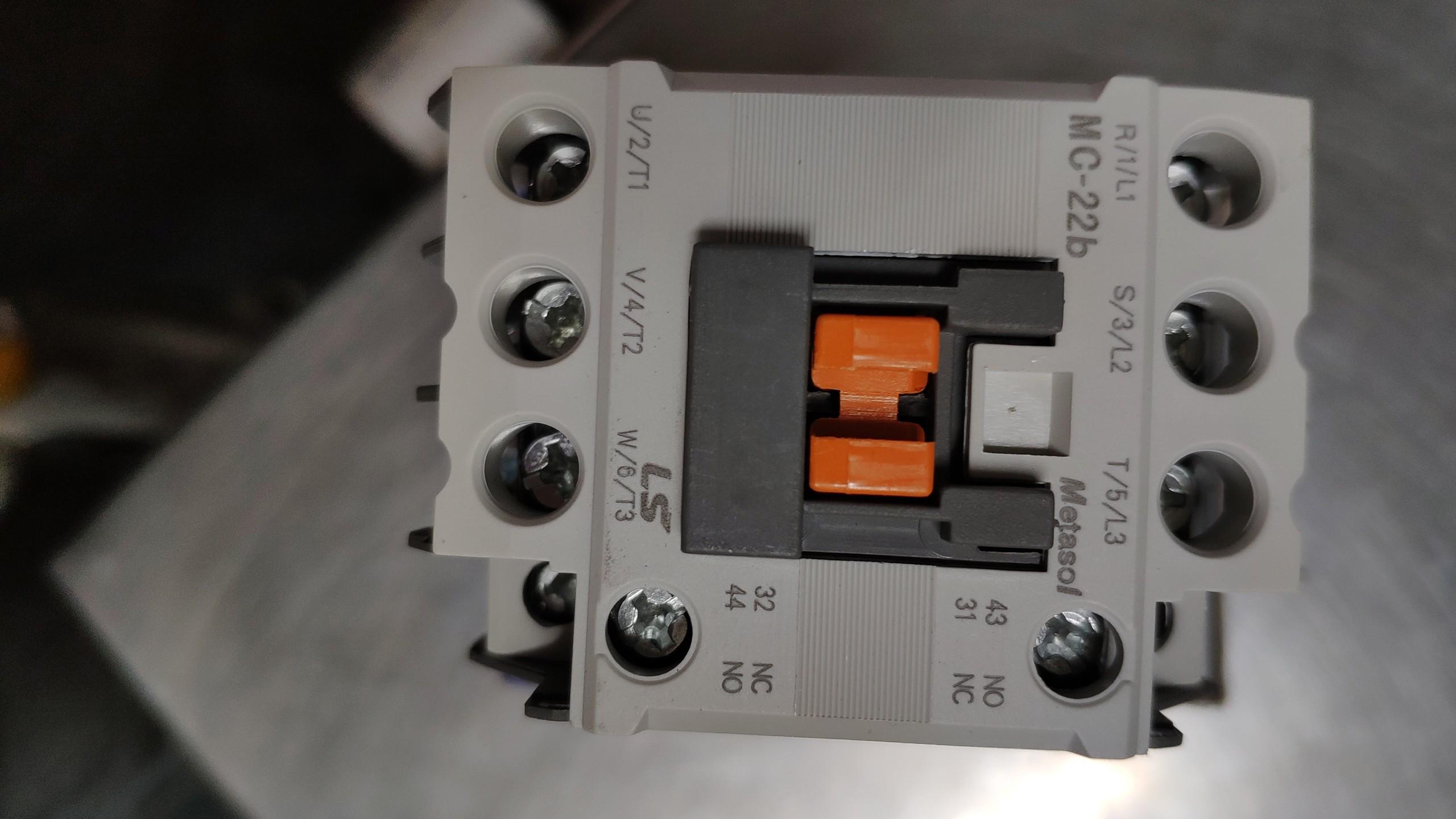 Khởi Động Từ Contactor LS MC 22A