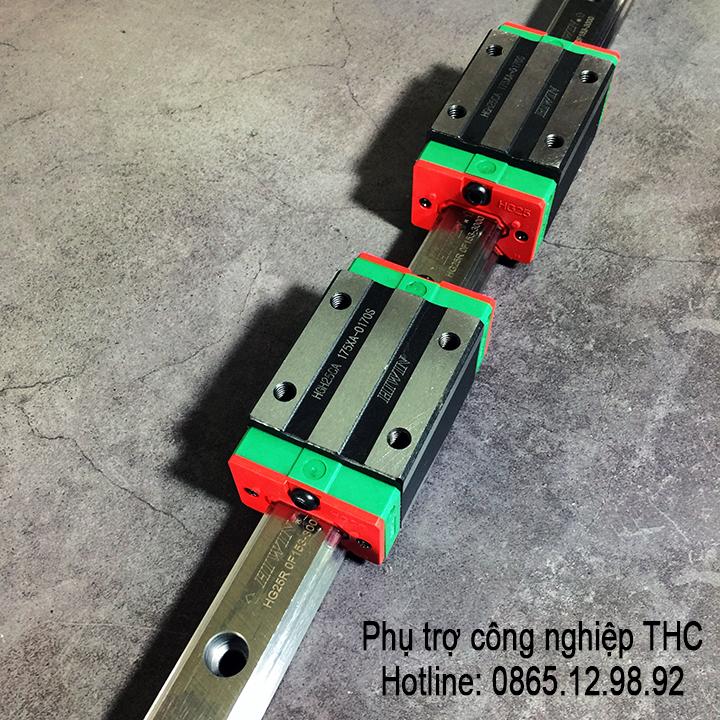 Bộ thanh ray trượt vuông HIWIN dài 1 mét phi 20mm (1 thanh ray HGR20 + 2 bi vuông HGH20)