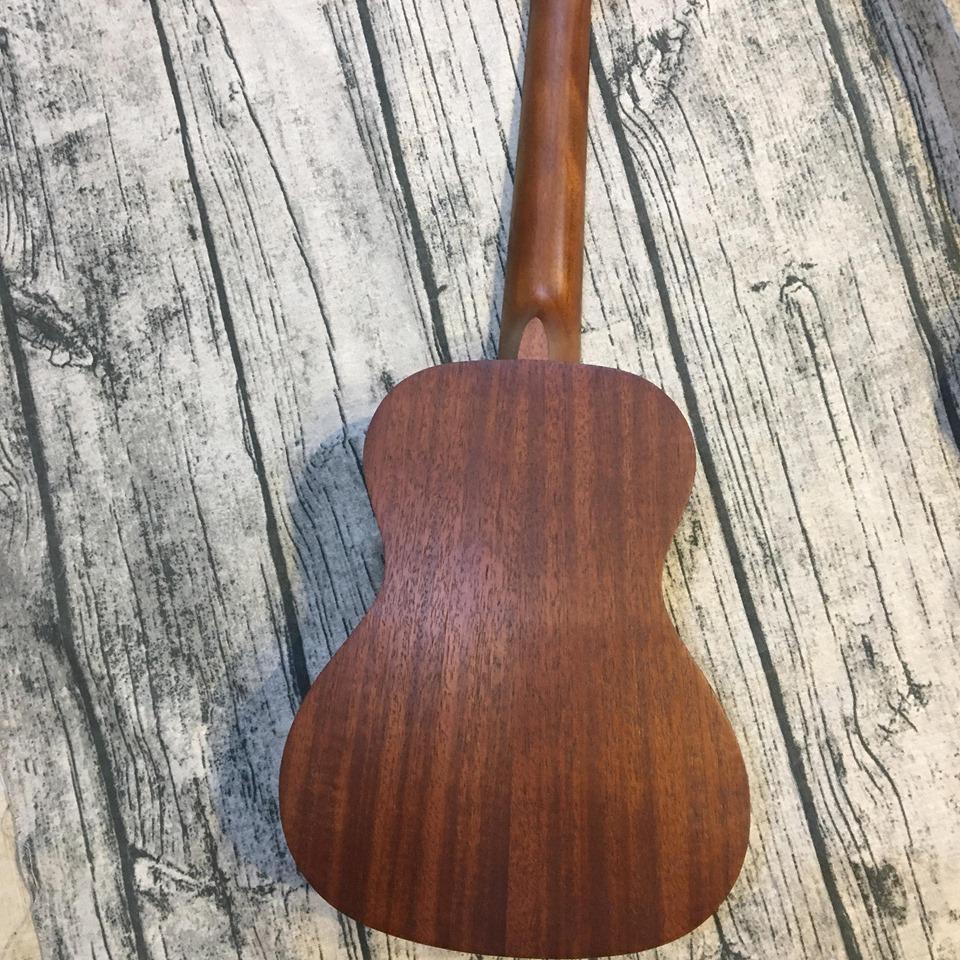 [HCM]Đàn Ukulele gỗ mahogany Size concert ( Tặng kèm 2 phím gẩy phiếu bảo hành 12 tháng)