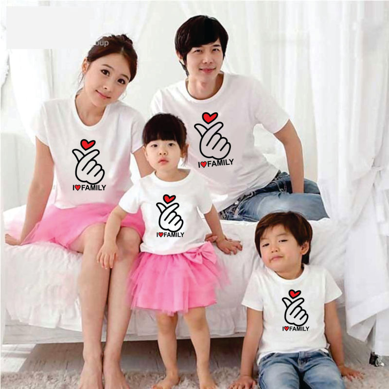 Áo thun gia đinh bắn tim