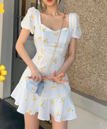 Đầm cherry vàng cúp ngực (kèm hình thật)