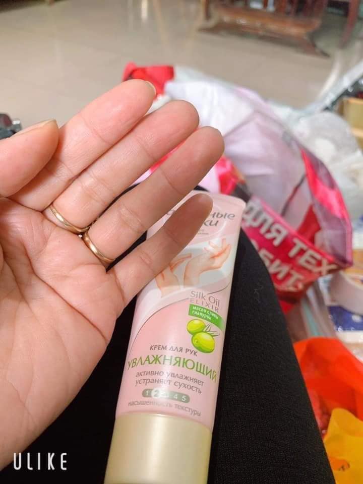 Kem dưỡng tay lụa của Nga tuýp 80ml