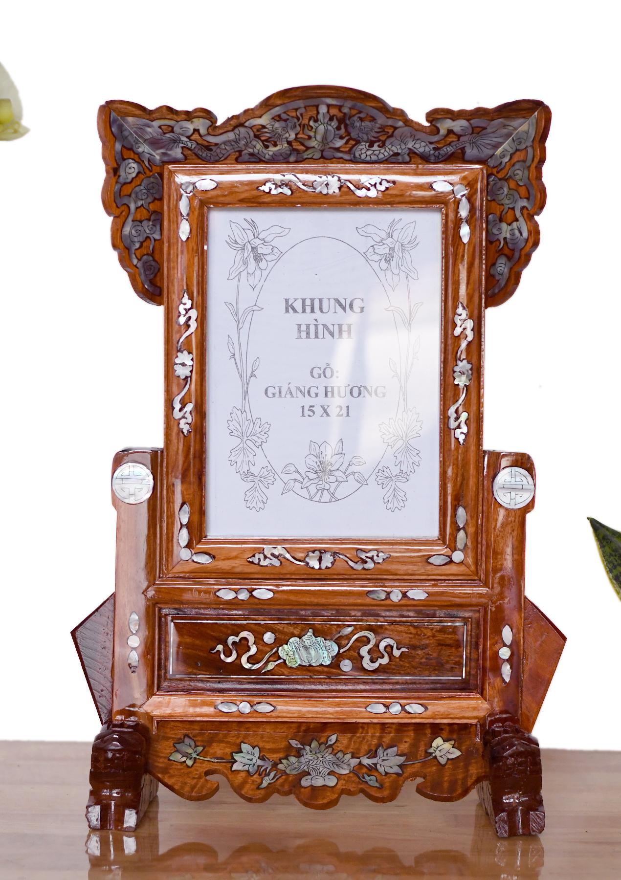 KHUNG ẢNH THỜ GỖ HƯƠNG 15 X 21
