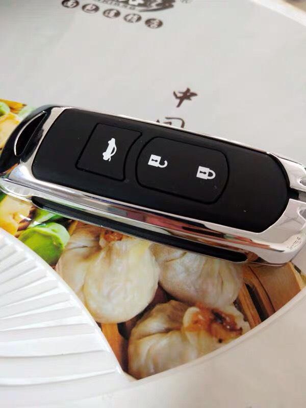 Ốp khóa xe Mazda 3, 6, CX5, CX8