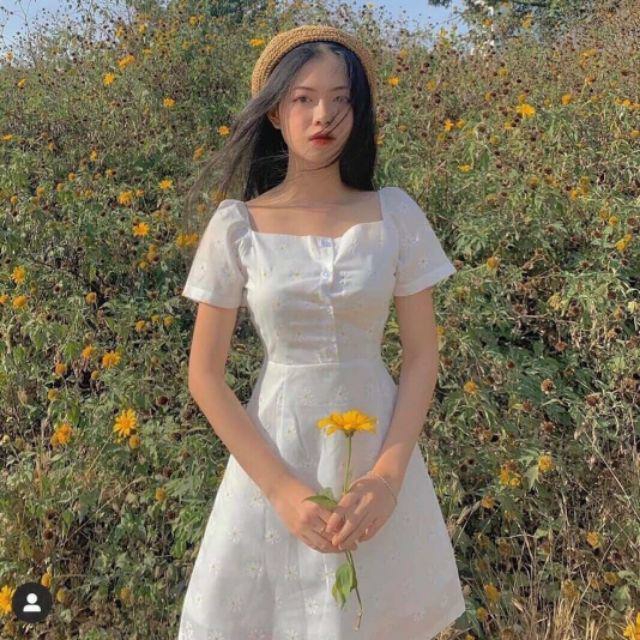 Đầm hoa cúc trắng
